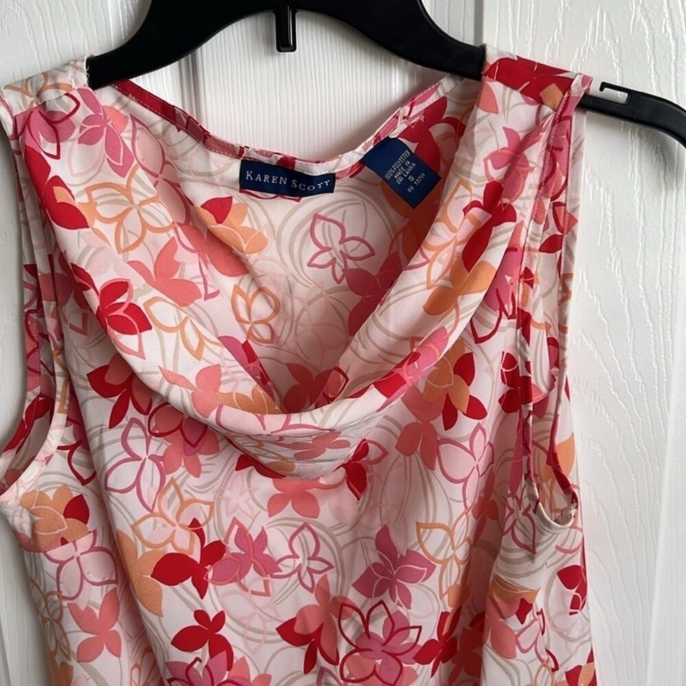 Ladies sleeveless top by Karen Scott size small - Picture 2 of 5